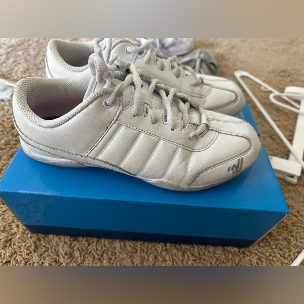 Varsity Cheerleader lll cheer shoes